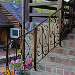 Фото кованые перила из металла на бетонное крыльцо пс-032 от ПерфоГрад